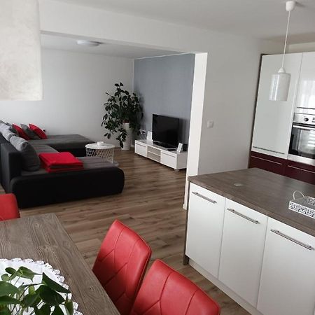 Apartma Tia 2 Zrece Bagian luar foto