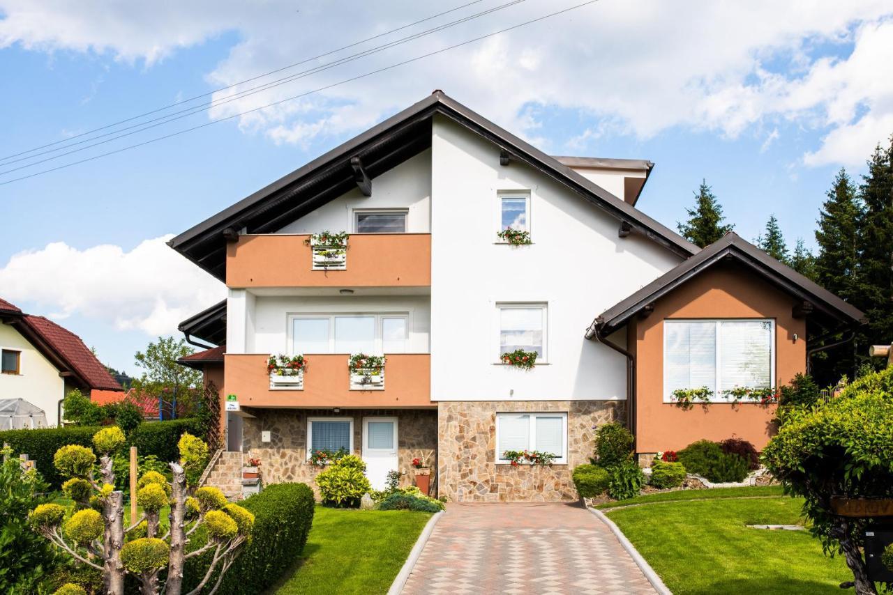 Apartma Tia 2 Zrece Bagian luar foto