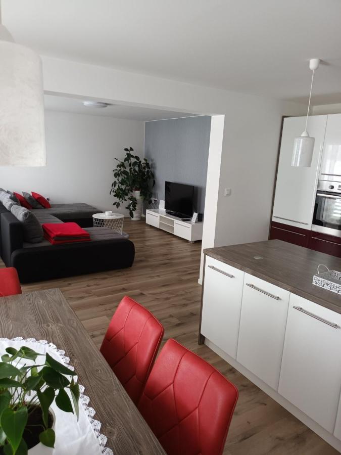 Apartma Tia 2 Zrece Bagian luar foto